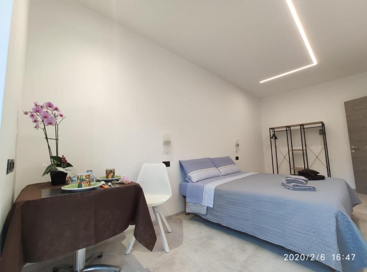 Shared Bathroom - Myaostaproject Esterno foto