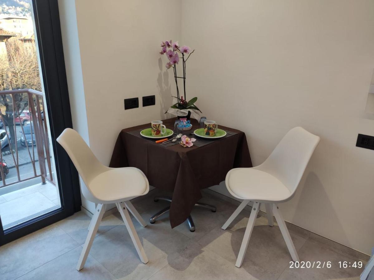 Shared Bathroom - Myaostaproject Esterno foto